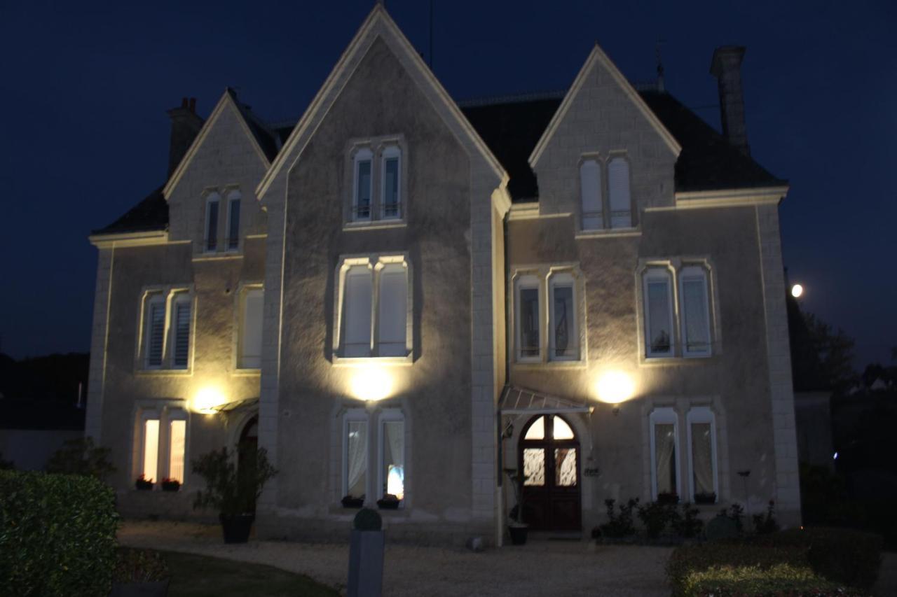 Manoir Des Bertinieres Hotel Cravant-les-Coteaux Exterior photo